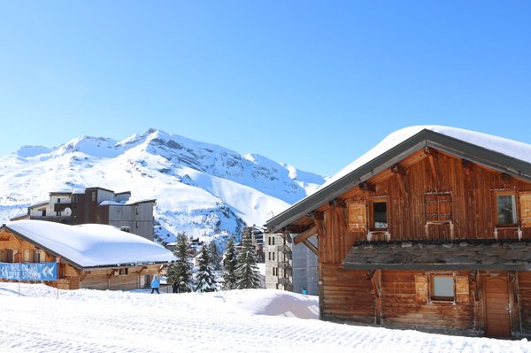 Évadez-vous : camping randonnée dans les pyrénées à bois fleuri