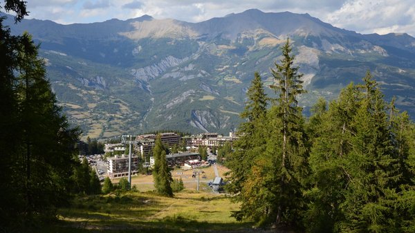 Guide complet pour les amateurs de camping et randonnée au Mont Ventoux